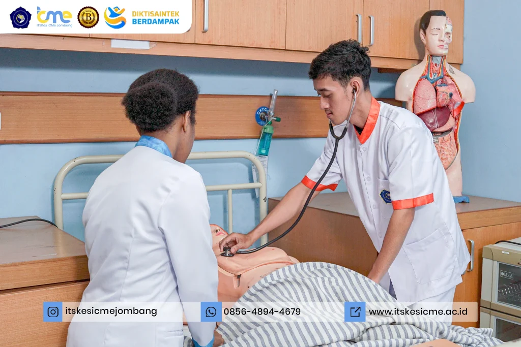 Jurusan Keperawatan Terpercaya Jombang hanya di ITSKes ICMe. Akreditasi B, fasilitas lengkap, & prospek karir perawat global. Daftar sekarang!
